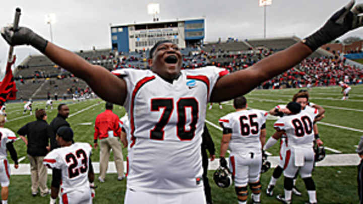 Valdosta St. tops Winston-Salem 35-7 for D-2 title Valdosta St. tops Winston-Salem 35-7 for D-2 title