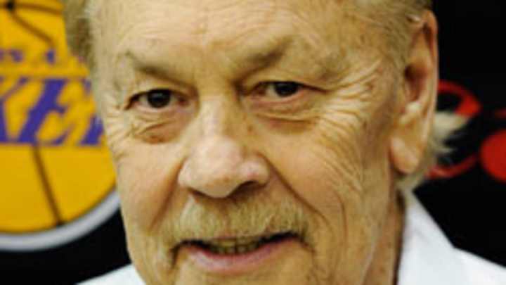 Lakers owner Jerry Buss hospitalized due to dehydration