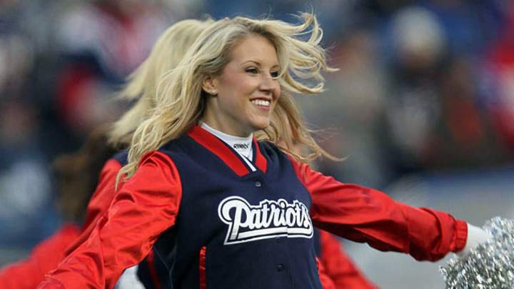 NFL Cheerleaders: Week 11