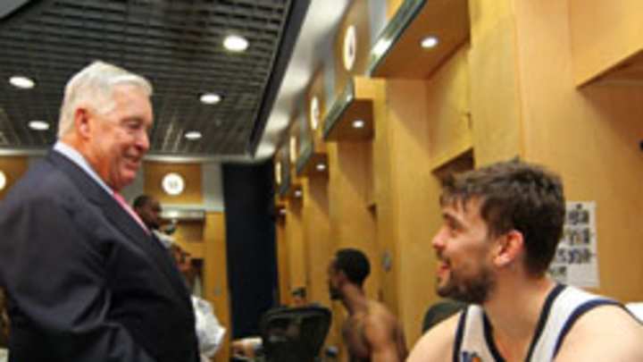 Report: Michael Heisley to sell Memphis Grizzlies to Robert Pera