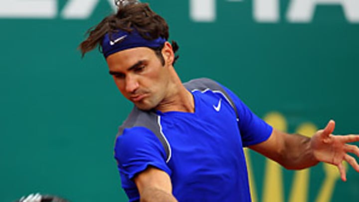Federer needs to consider using a larger-frame racket; more Mailbag Federer needs to consider using a larger-frame racket; more Mailbag