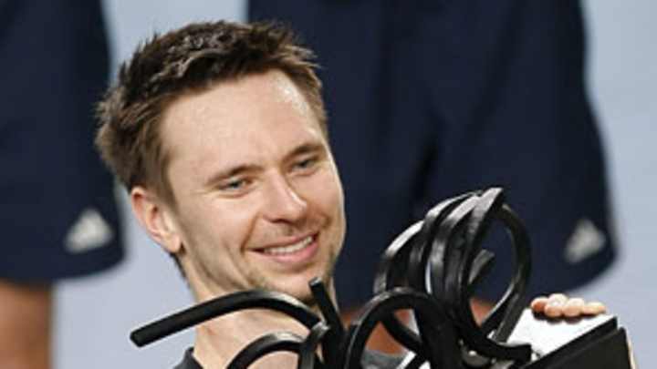 Best of Three: Soderling owns Paris, Federer's match-point woes Best of Three: Soderling owns Paris, Federer's match-point woes