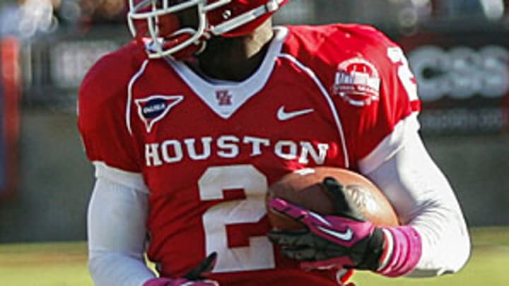Houston player tears large vein in practice Houston player tears large vein in practice