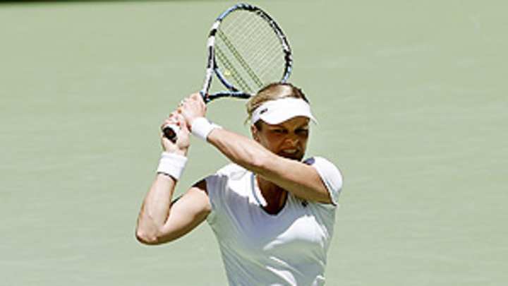 Scott leaves at critical juncture, Clijsters sets comeback and more