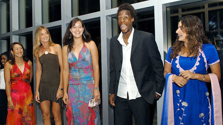 Memory Lane: Monfils leaves 'em in stitches