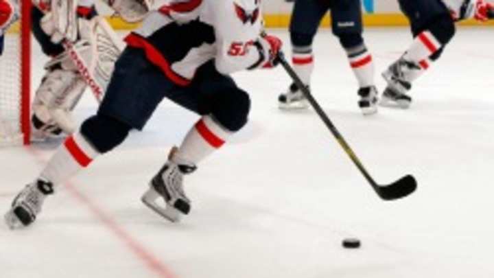 Capitals sign Mike Green to three-year deal Capitals sign Mike Green to three-year deal