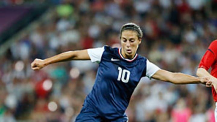 Lloyd helps U.S. win contrast of styles, and Olympic gold medal