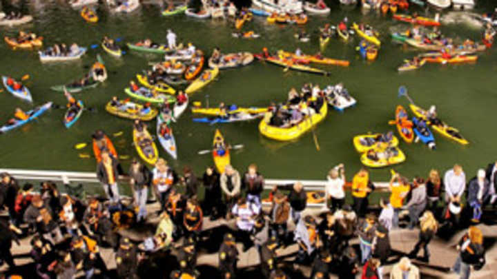 San Francisco soaks up World Series with unforgettable scene