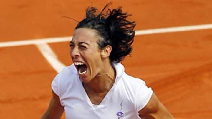 Schiavone plays match of her life to score historic upset at French Open