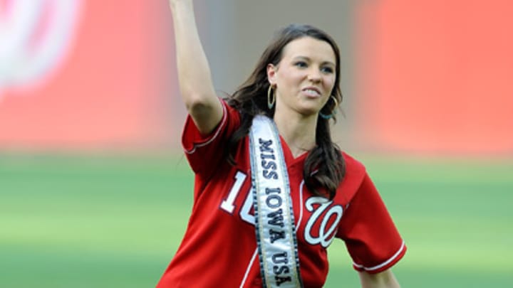 Miss Iowa, Katherine Connors, throws out first pitch at Nationals game