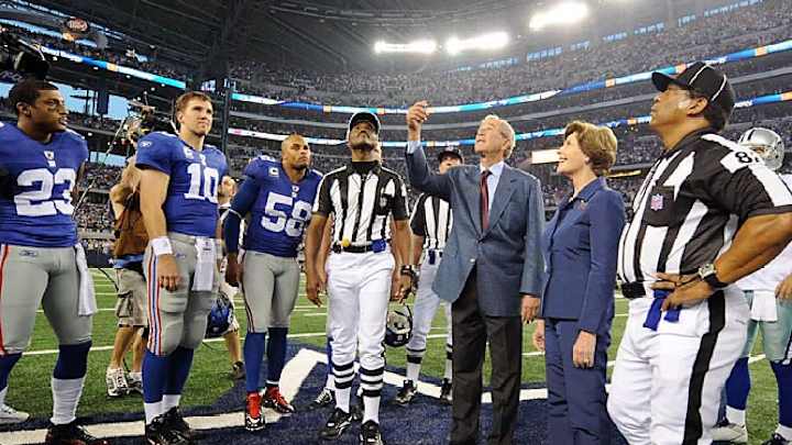 Eli Manning Outside the Huddle
