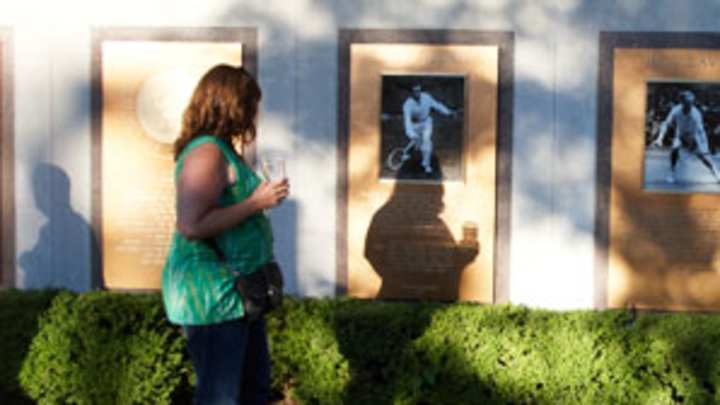 Despite rich history, glamorizing tennis' past undermines present