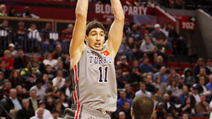 Kentucky faces crippling blow with Kanter's alleged club payments