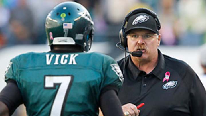 Eagles' Reid never considered benching Vick
