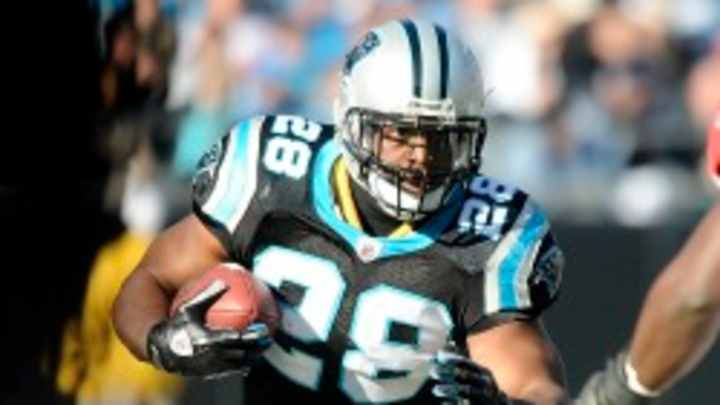 Panthers lock up Jonathan Stewart with long-term deal
