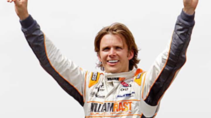 Two-time Indy 500 champ Wheldon dies in fiery crash at Las Vegas race