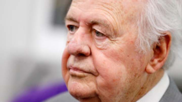 Saints hire former FBI director to investigate wiretapping, bounty scandal