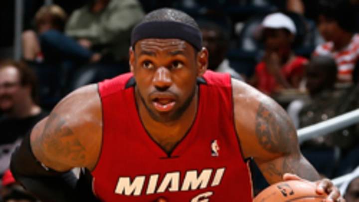 Lakers lining up to lure LeBron James in 2014?