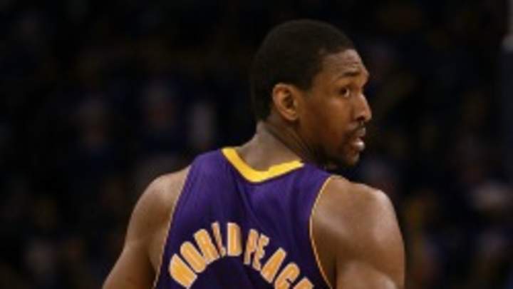 Metta World Peace says the Lakers want to go 73-9