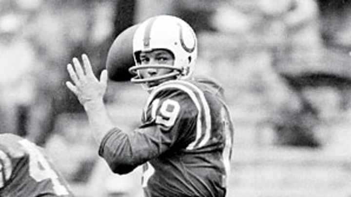 Brees' pursuit of Unitas record reveals much about both men