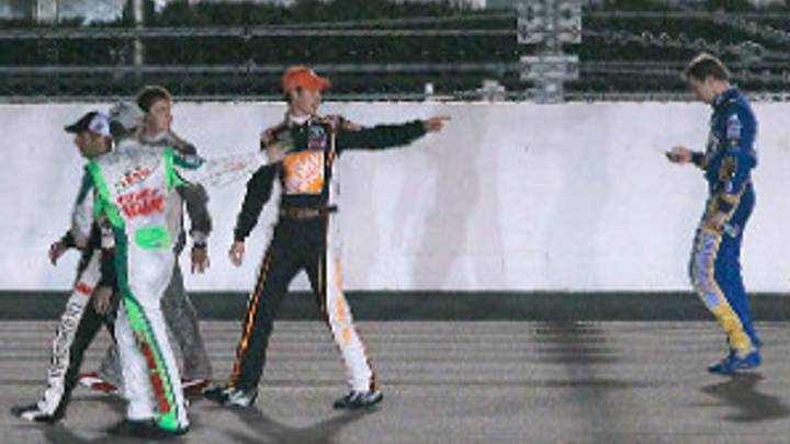 Keselowski tweets from car during Daytona delay Keselowski tweets from car during Daytona delay