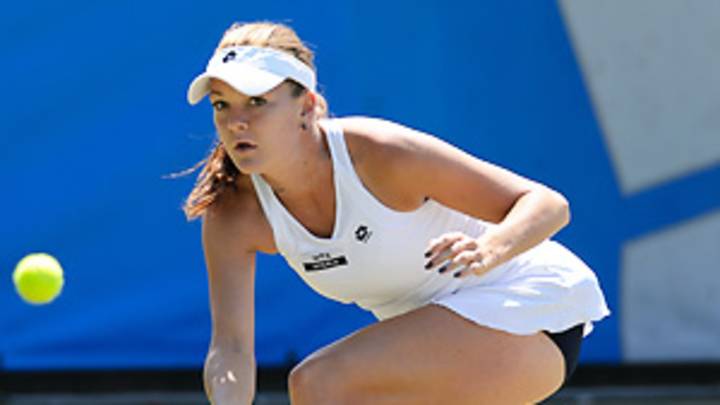 Women's top seeds tumble out in Eastbourne; Andy Roddick moves on