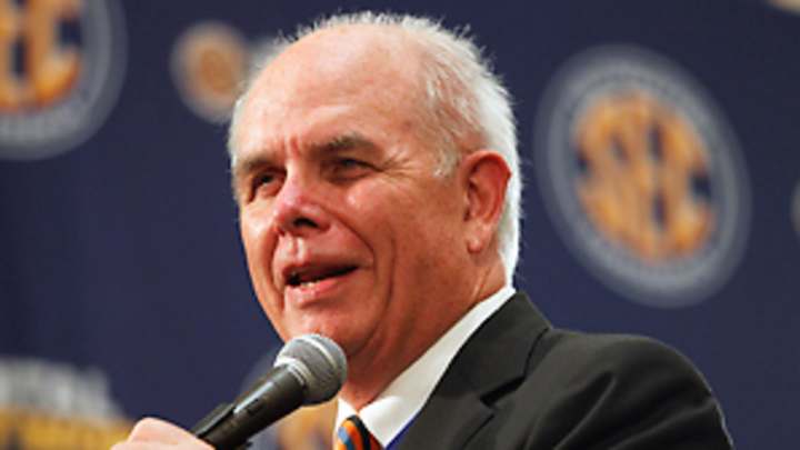 Full-cost-of-attendance scholarship debate could break up the FBS