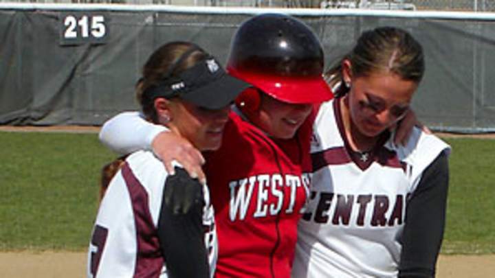 My Sportsman: Central Washington softball players