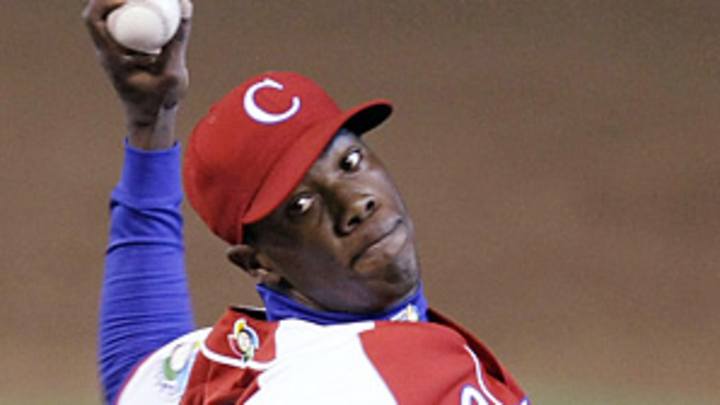 Cuban defector Aroldis Chapman remains a mystery -- and a risk