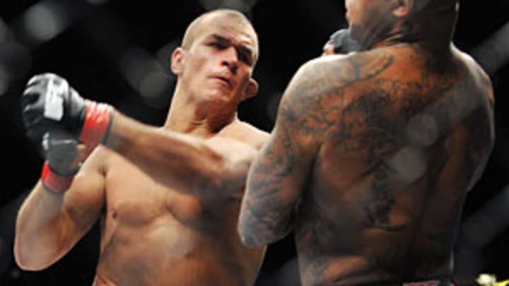 Dos Santos ready for Gonzaga in intriguing UFC Live co-headliner