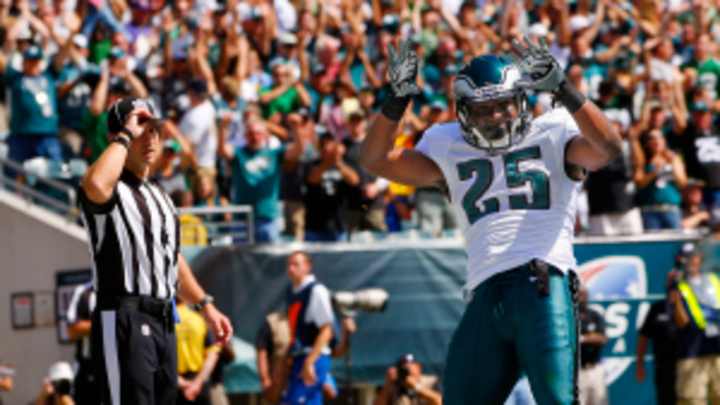 LeSean McCoy claims replacement ref told him 'I need you for my fantasy’ during game LeSean McCoy claims replacement ref told him 'I need you for my fantasy’ during game