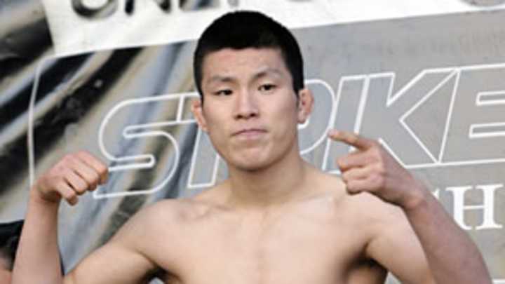 Aoki, Kawajiri look to make cases for UFC contracts at Strikeforce