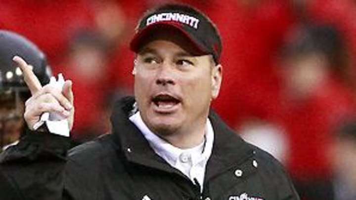 Butch Jones brings same offense, entirely different vibe to Cincy