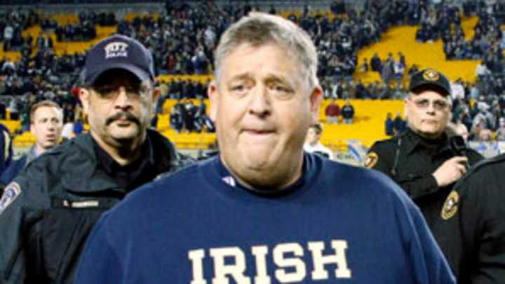 After promising start, it's clear Charlie Weis is done at Notre Dame