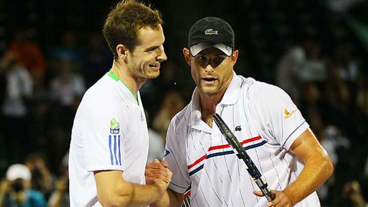 Roddick, Sharapova, Murray, Ivanovic hit offseason exhibition circuit