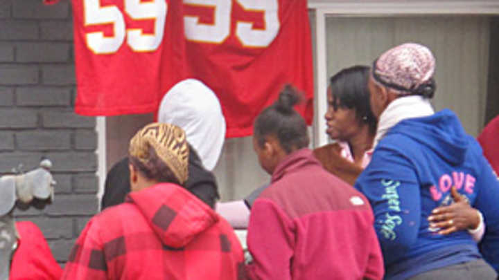 Chiefs owner Hunt: 'So many people are hurting' Chiefs owner Hunt: 'So many people are hurting'