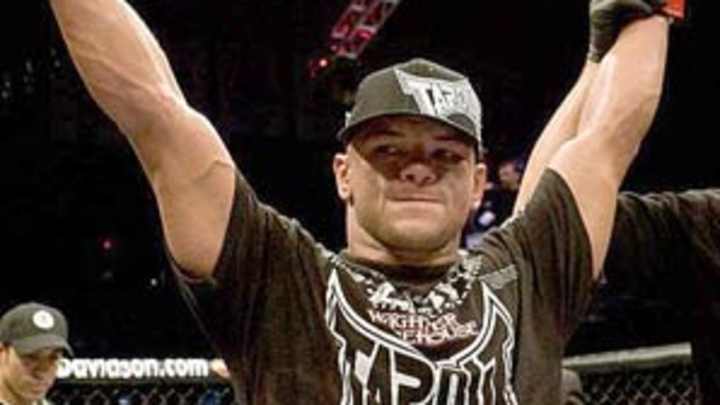 Alves wants shot at title Alves wants shot at title