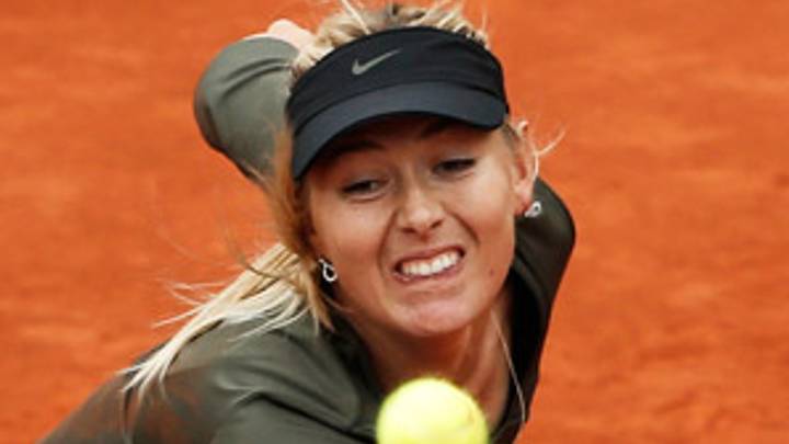 Sharapova tested in French win; defending champ Li ousted Sharapova tested in French win; defending champ Li ousted