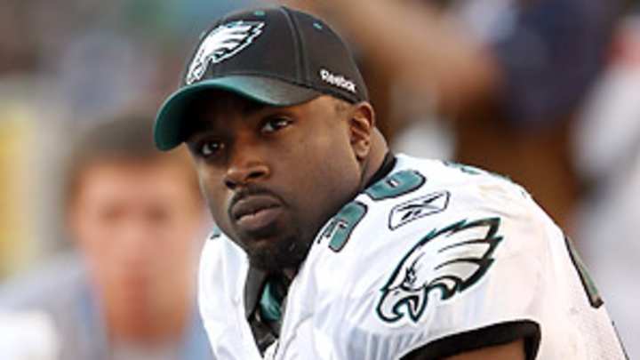 Cutting formerly concussed players could become thorny issue for NFL