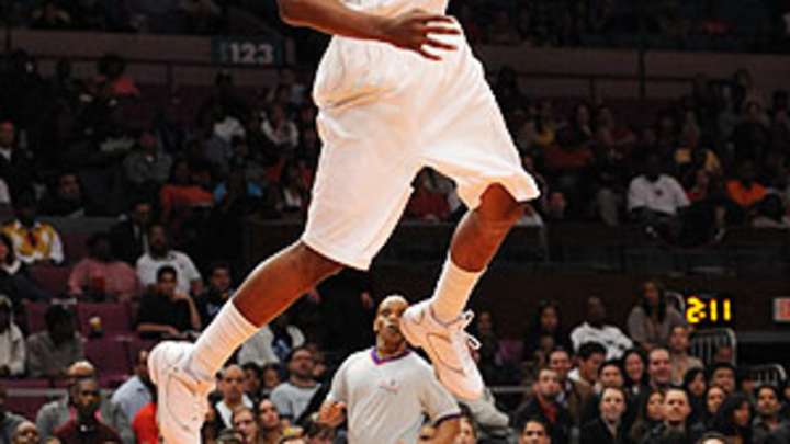 Top recruit Wall chooses Kentucky Top recruit Wall chooses Kentucky