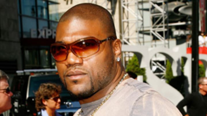 MMA fighters take 'skills' to big screen ... and fans cringe