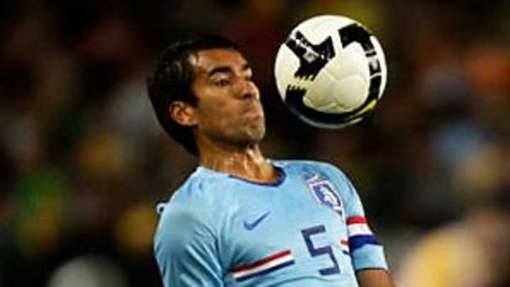 Van Bronckhorst relishes Dutch team's array of explosive forwards Van Bronckhorst relishes Dutch team's array of explosive forwards