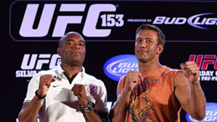 Experts' predictions for UFC 153