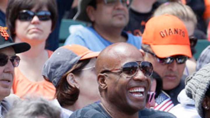 Barry Bonds having hard time dealing with life after baseball