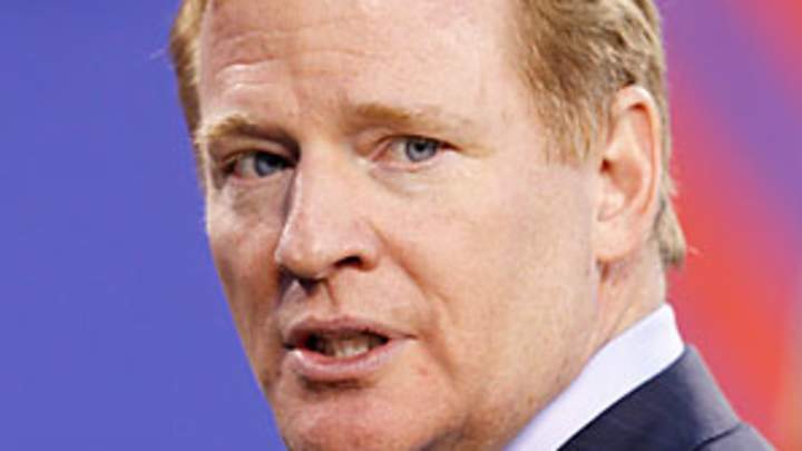 NFL, officials remain apart on agreement after two days of meetings NFL, officials remain apart on agreement after two days of meetings