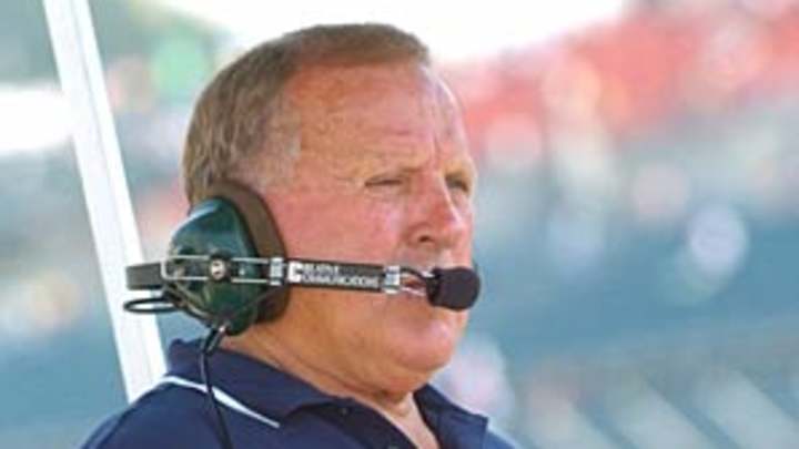 A legendary motel becomes history, more news and notes