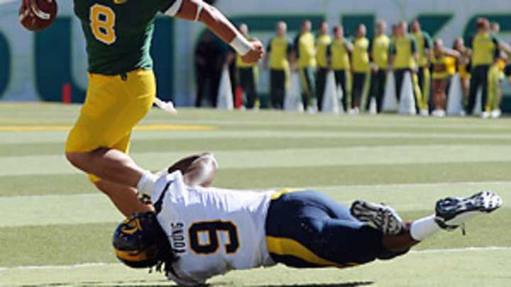 UCLA will test Oregon, but these are the Ducks we expected to see