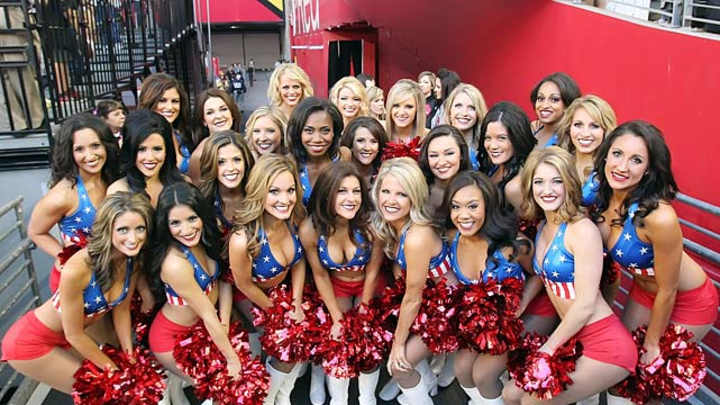 NFL Cheerleaders: Week 15