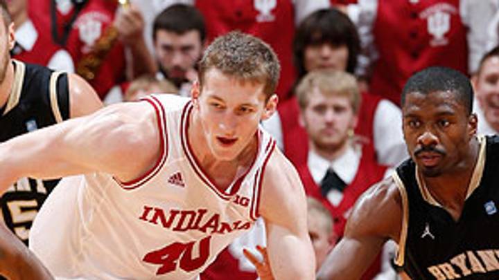 Top stays the same in first regular-season AP poll Top stays the same in first regular-season AP poll