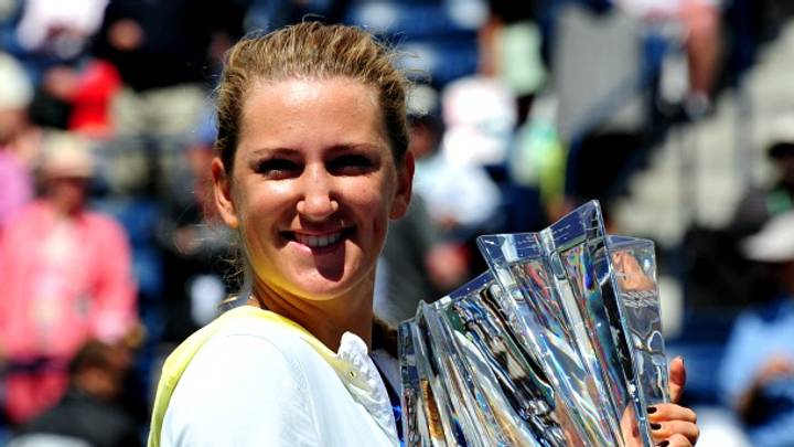 Victoria Azarenka, Roger Federer continue streaks in Indian Wells Victoria Azarenka, Roger Federer continue streaks in Indian Wells